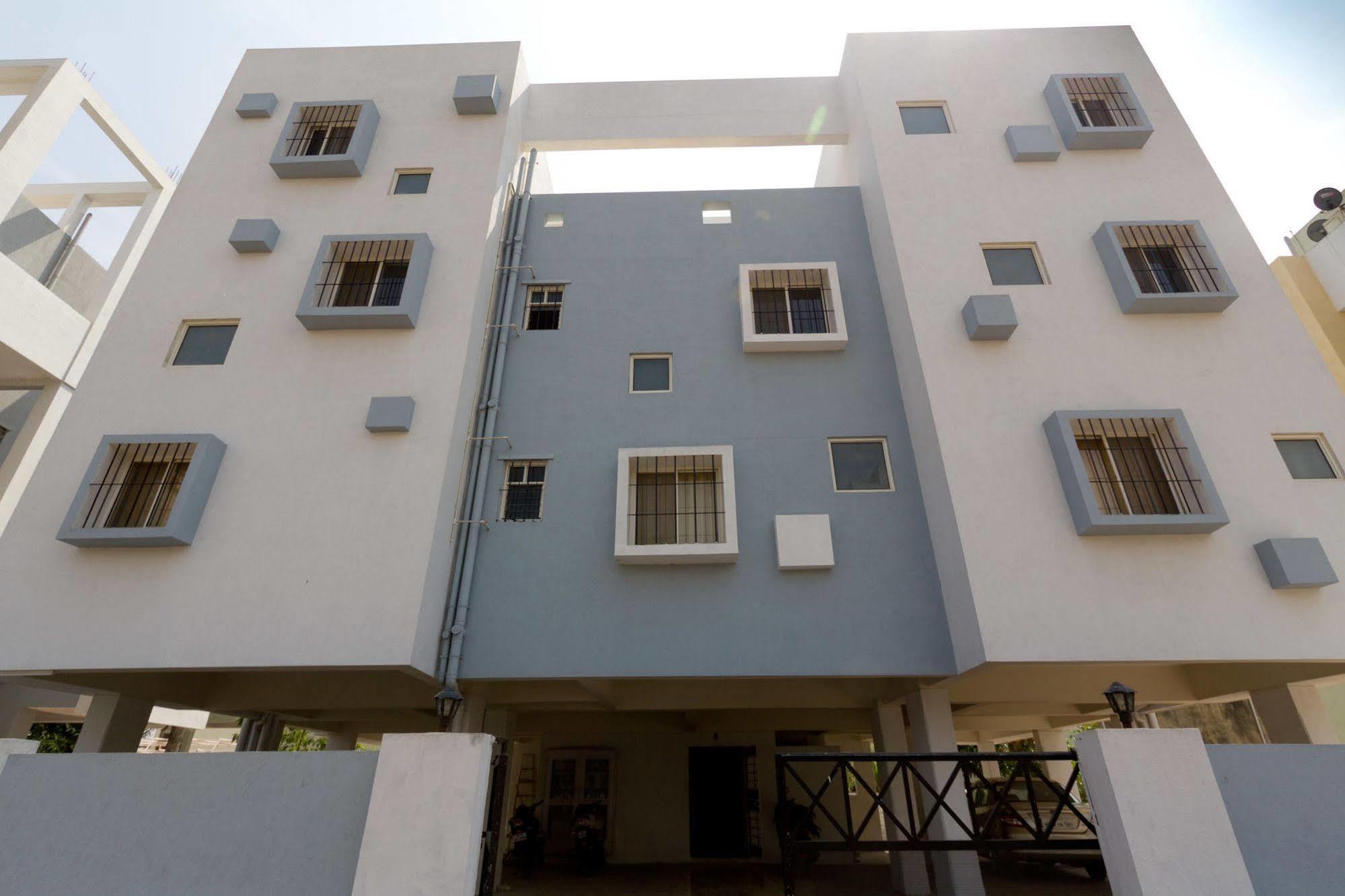 Amigo Serviced Apartments Baner Pune Exterior photo